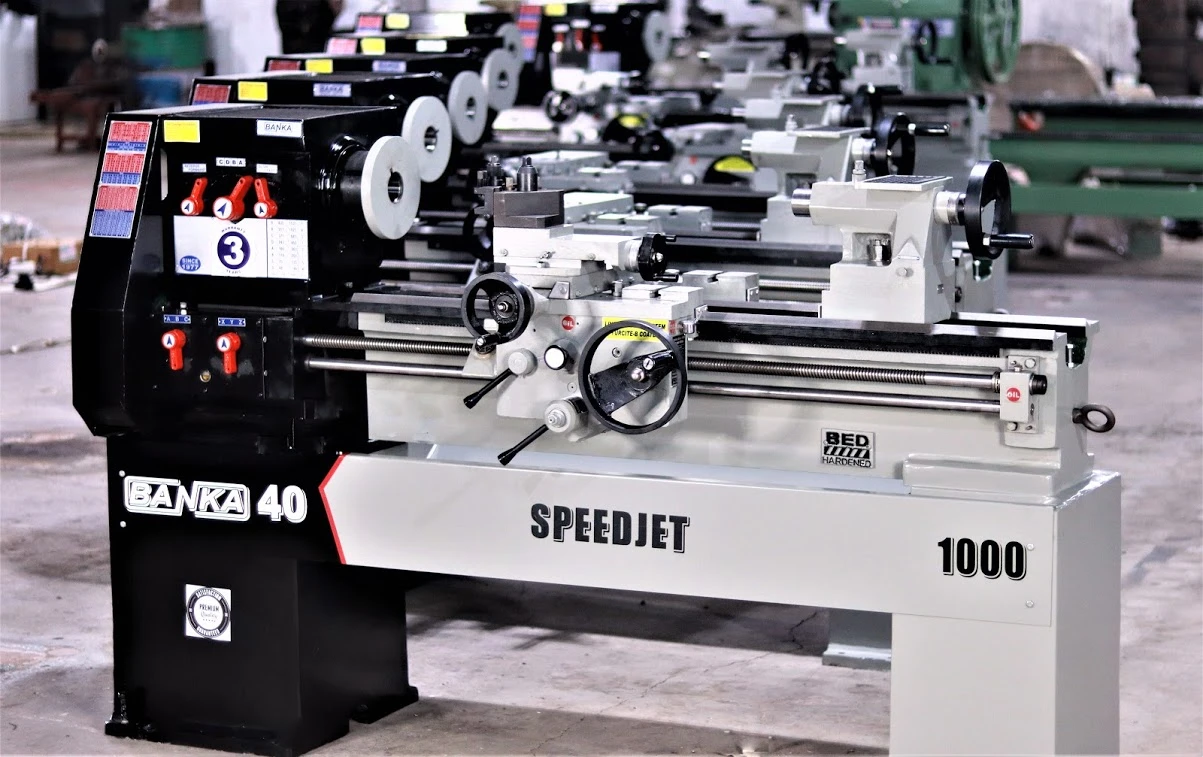 Lathe Machine All Gear 40-1000 – Professional Lathe – 6 Feet – image 4